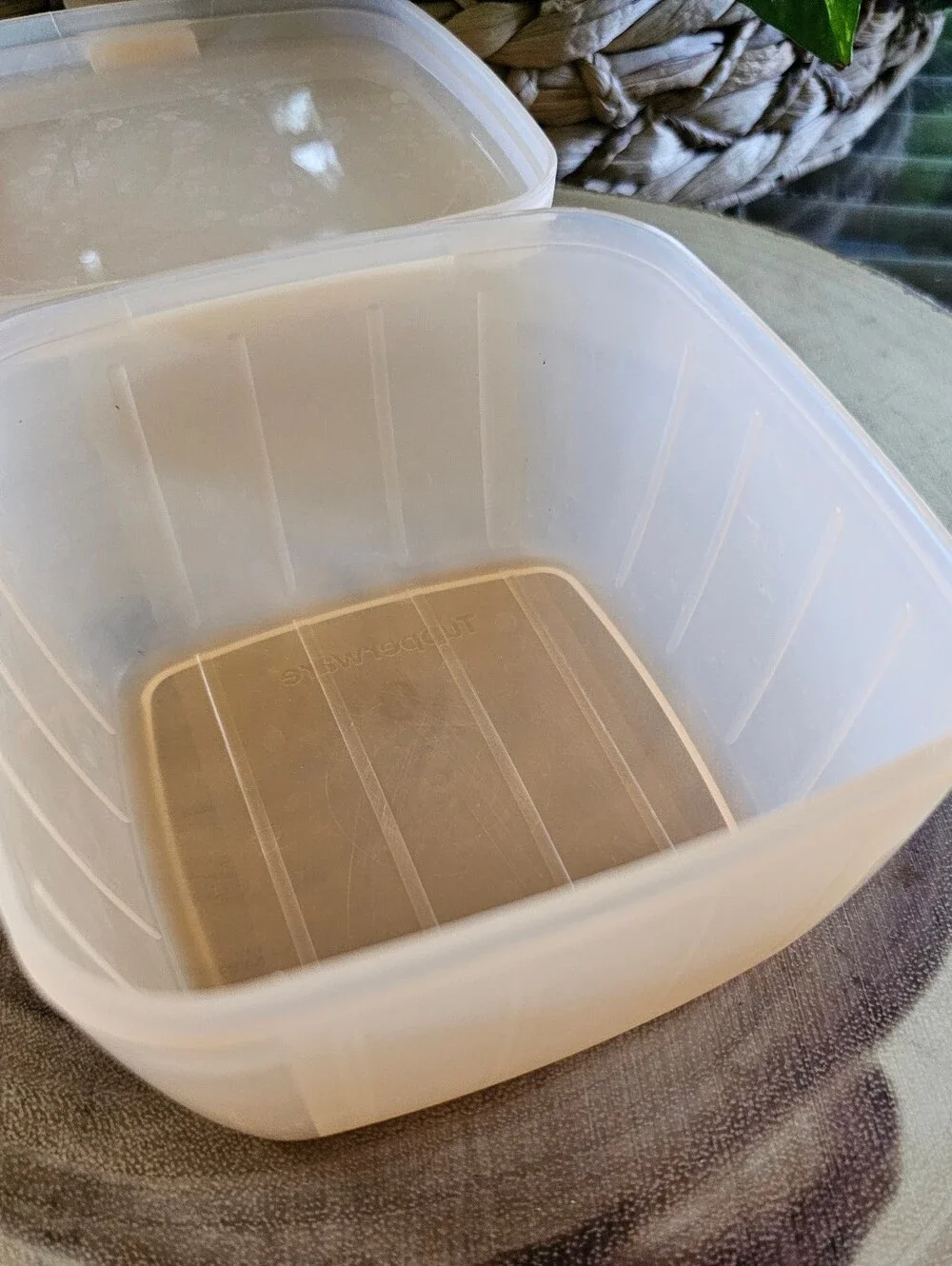 Tupperware listing vintage